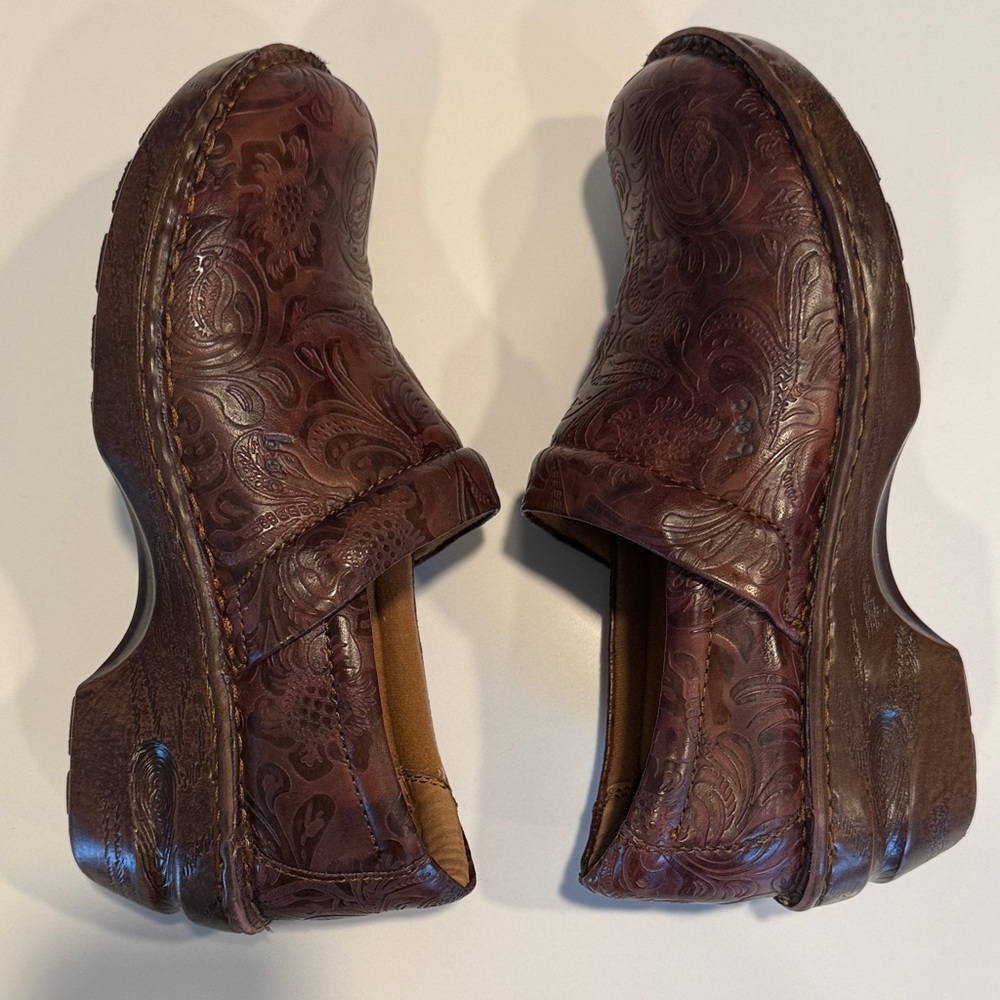 b.o.c. Women's Embossed Leather Mules in Rich Brown - Picture 5 of 8